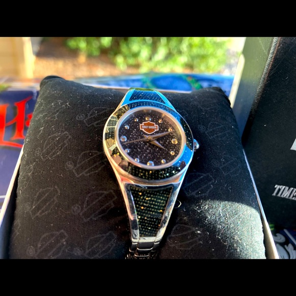 Harley Davidson Bulova Women’s Watch - Picture 5 of 5
